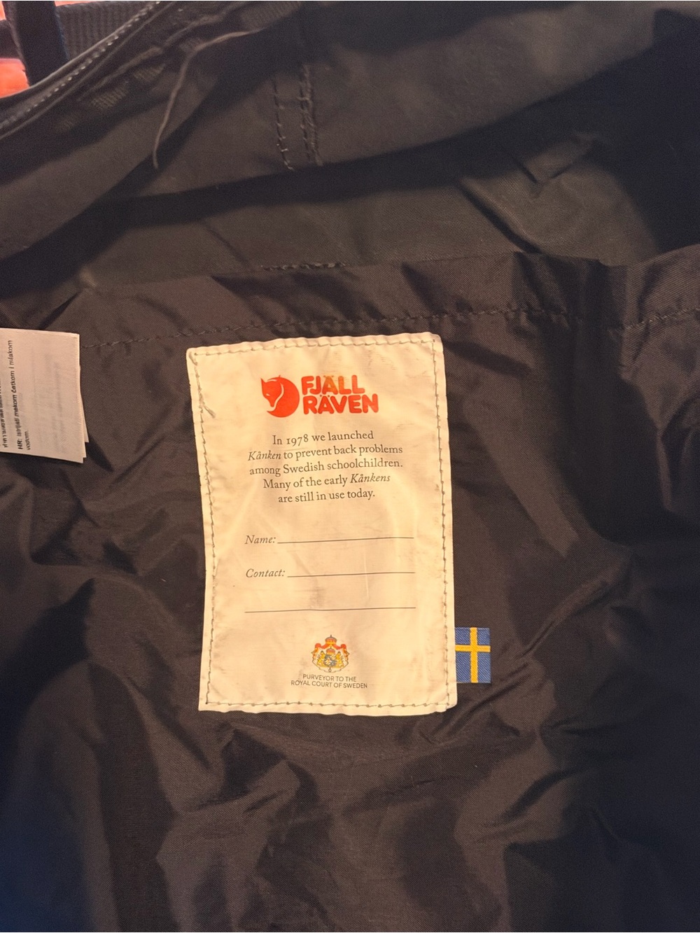 Fjallraven Kanken Classic Backpack in Black - Picture 4 of 4